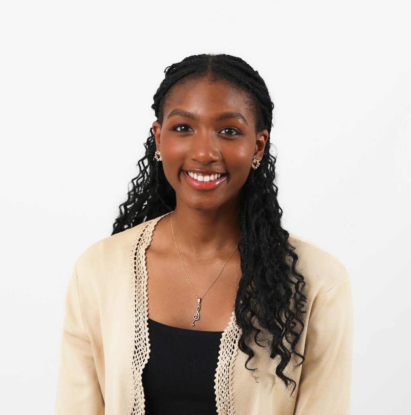 Danyelle Veillard Headshot