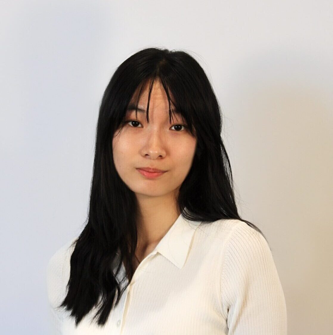Jasmine Phung Headshot